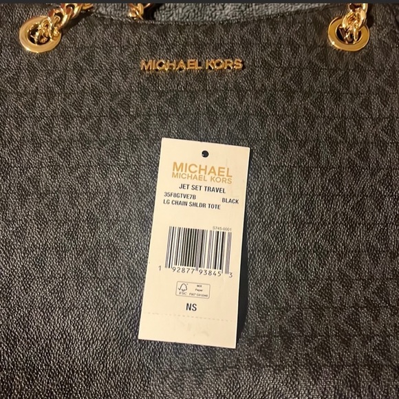 Authentic Michael Kors handbag. - Picture 7 of 10